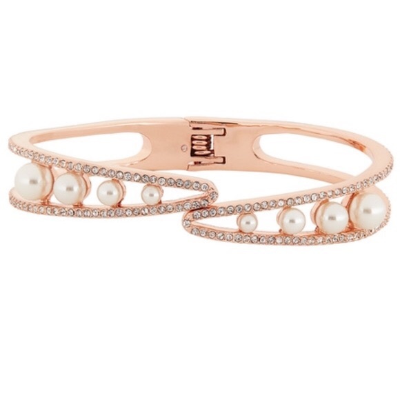 Chloe + Isabel Jewelry - Chloe and Isabel rose gold and pearl hinge cuff
